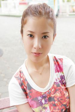 女性角色去掉小内皮肤图片