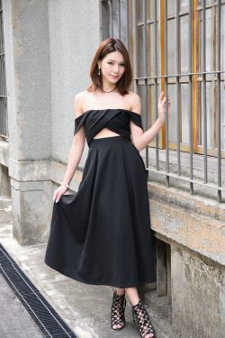 玩弄刚结婚的少妇